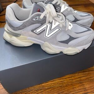 New Balance 9060 Sneakers